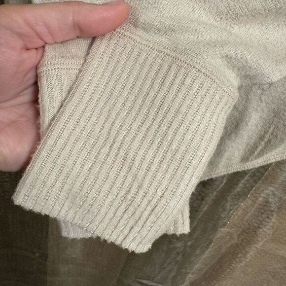Abercrombie & Fitch Soft Cozy Tie Front Cream Long Sleeve Bodysuit M NWT - Picture 6 of 9